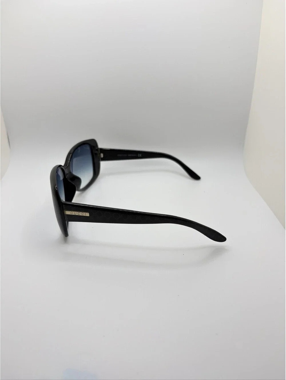 Gucci product pair